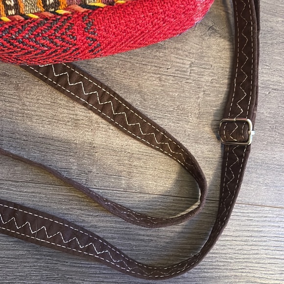 Vintage boho crossbody non brand bag. - Picture 8 of 8